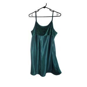 VTG Delicate Treasures Emerald Green Silky Velour Slip Dress Women's Size L